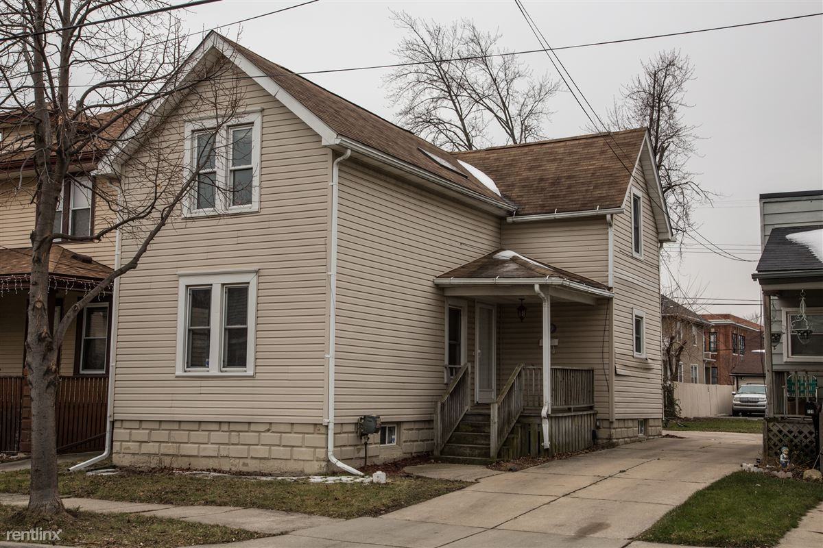 119 Clinton St - Photo 2 of 10