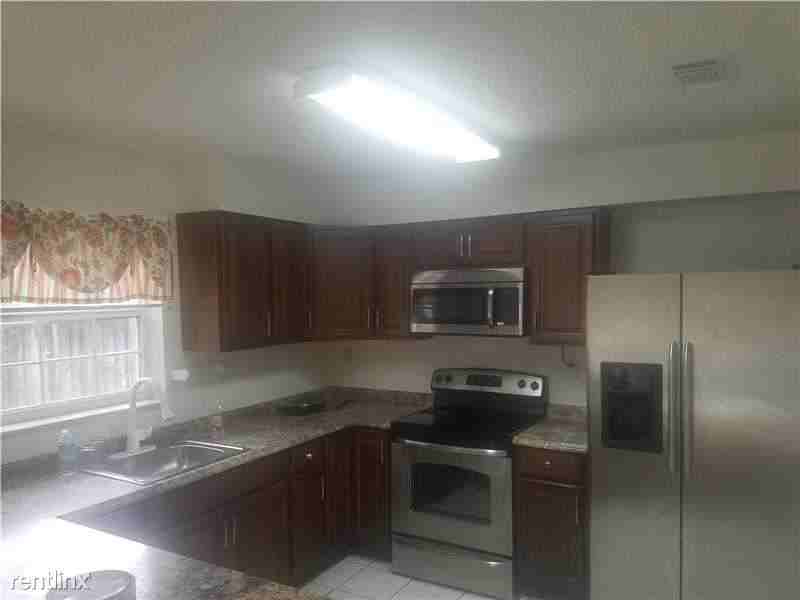 2350 SW 83rd Terrace - Photo 2 of 10