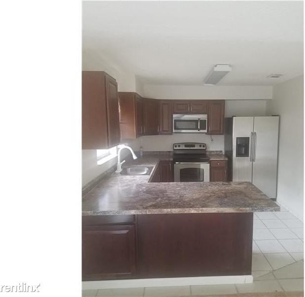 2350 SW 83rd Terrace - Photo 3 of 10