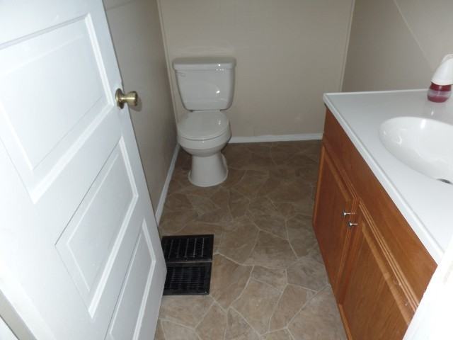 672 W Lexington Ave - Photo 3 of 7