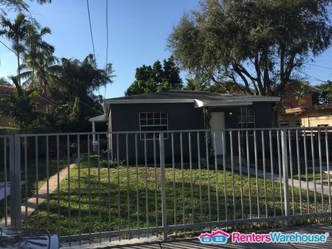 440 NE 69th St #1 - Photo 2 of 14