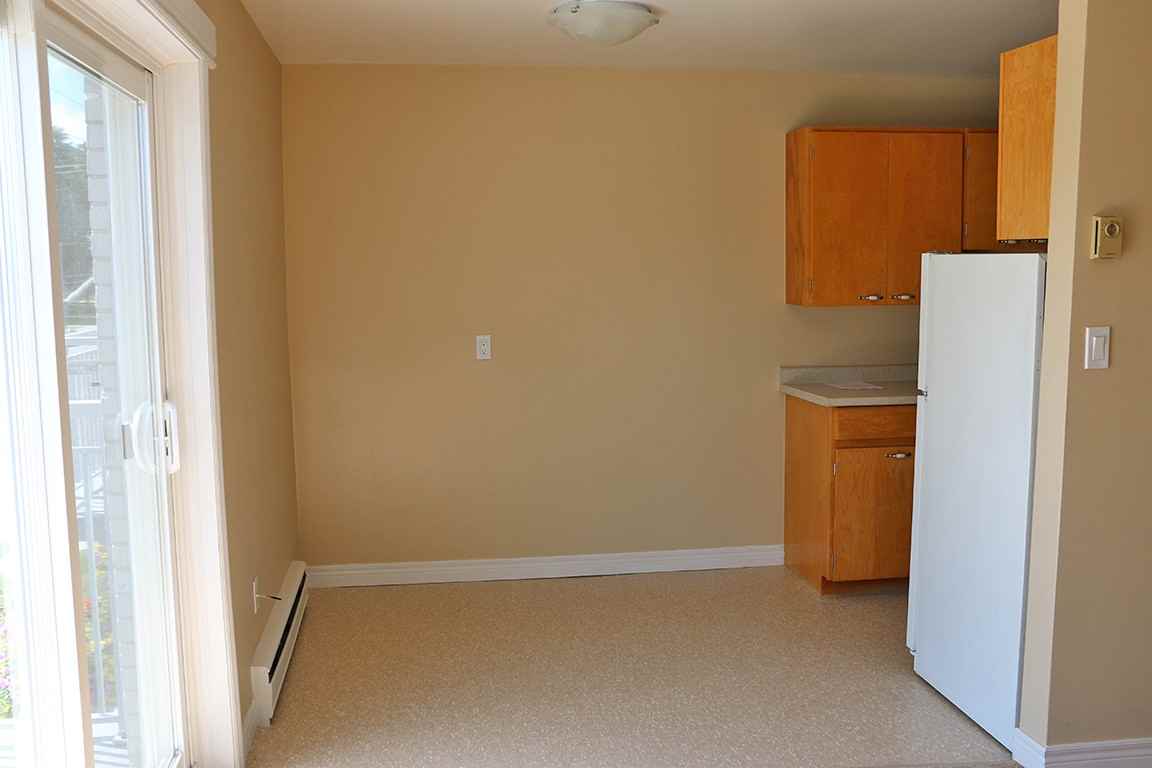 1100 Wellington St - Photo 3 of 11
