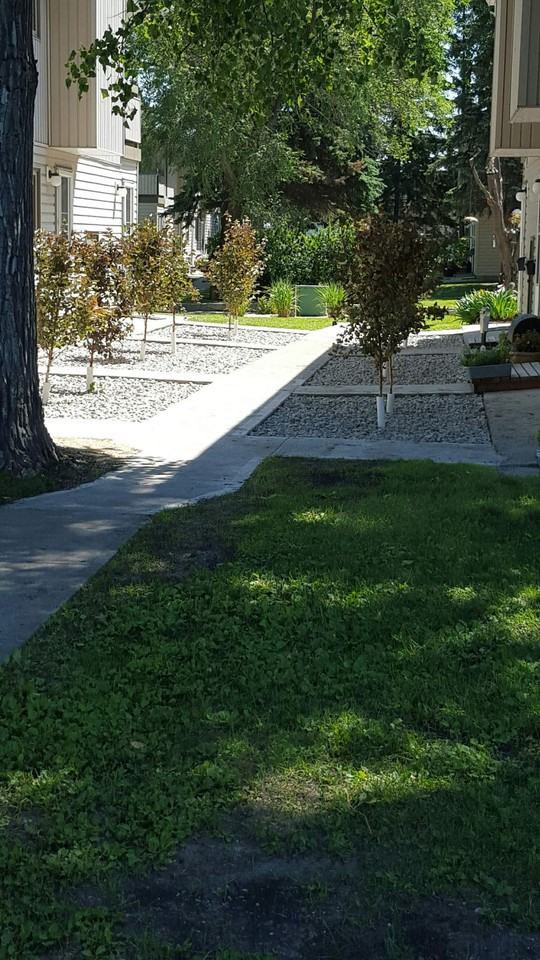 717 Crescent Rd E - Photo 2 of 6