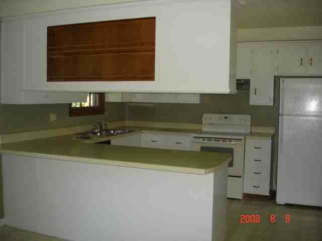 325 Meadow Green Drive - Photo 3 of 10