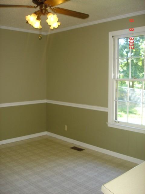 325 Meadow Green Drive - Photo 2 of 10