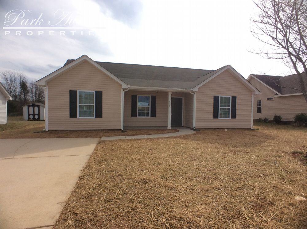 1610 Hudson Graham Ln - Photo 3 of 15