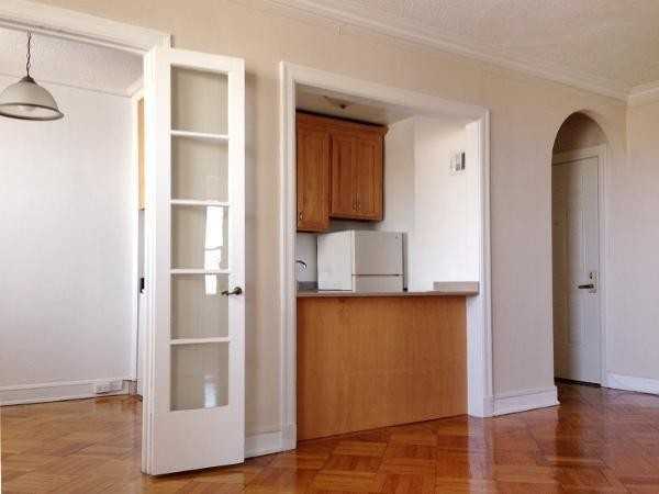 West Fullerton Avenue #901