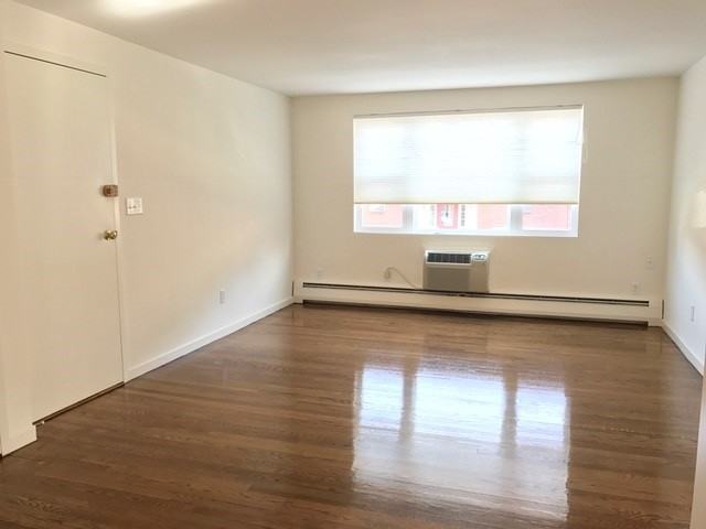 118 W Emerson St - Photo 2 of 6