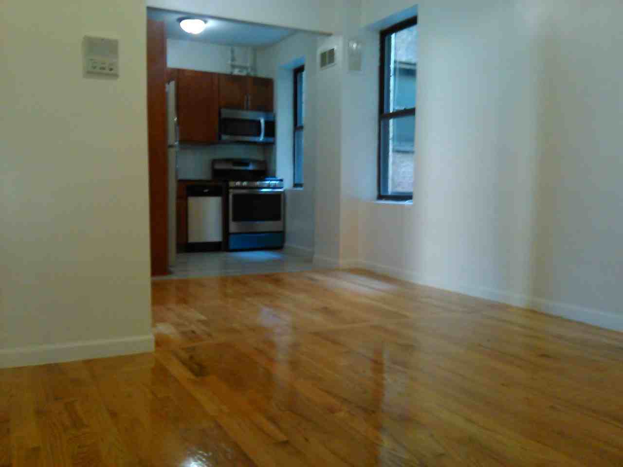 St Nicholas Ave & W 183rd St