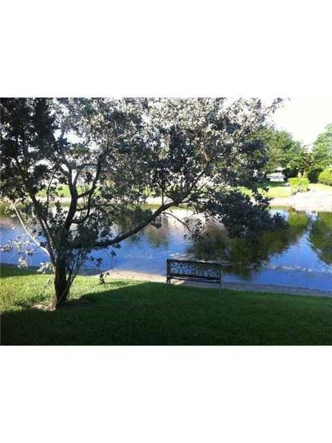 7608 NW 99th Terrace - Photo 2 of 9