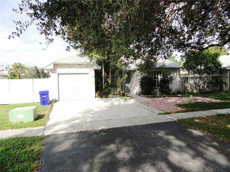 8625 SW 14th Ct - Photo 2 of 9