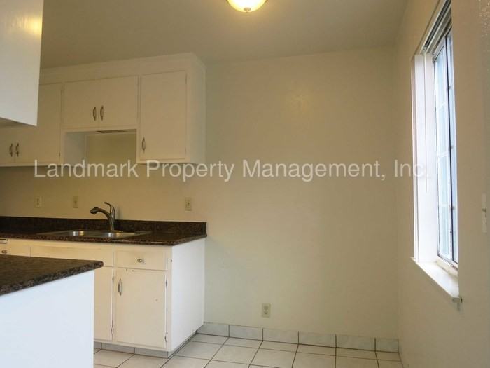 448 Lewis Ln - Photo 3 of 14