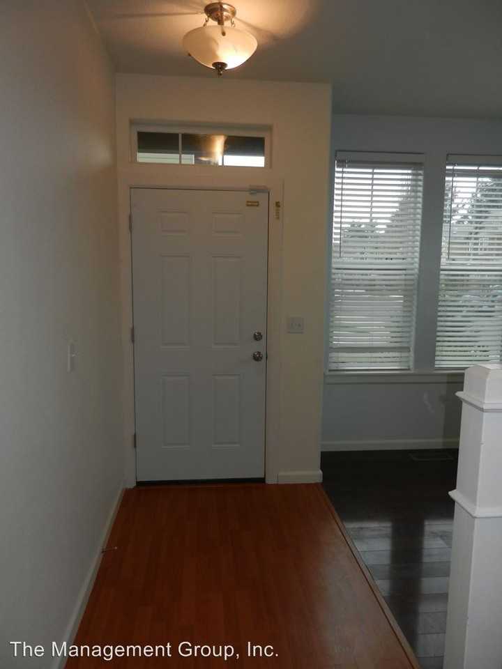 12117 NE 40th Cir - Photo 3 of 12