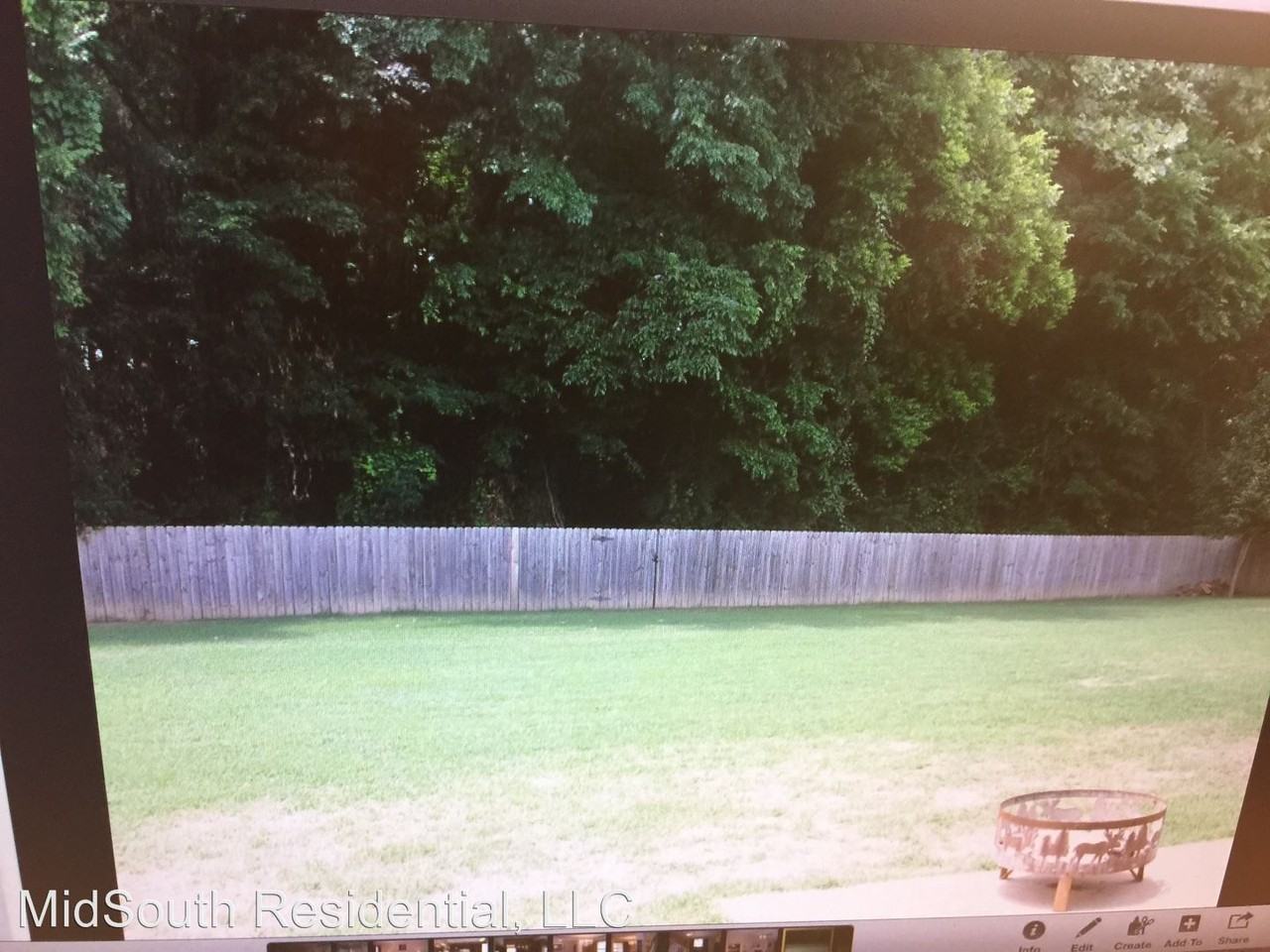 137 Stroud Cir - Photo 3 of 9