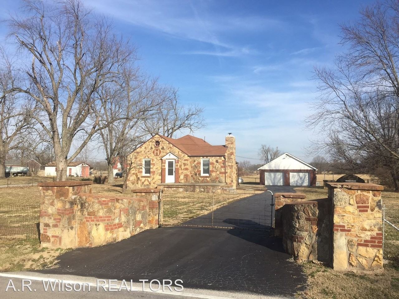 5100-5582 N Farm Rd 171 - Photo 2 of 17