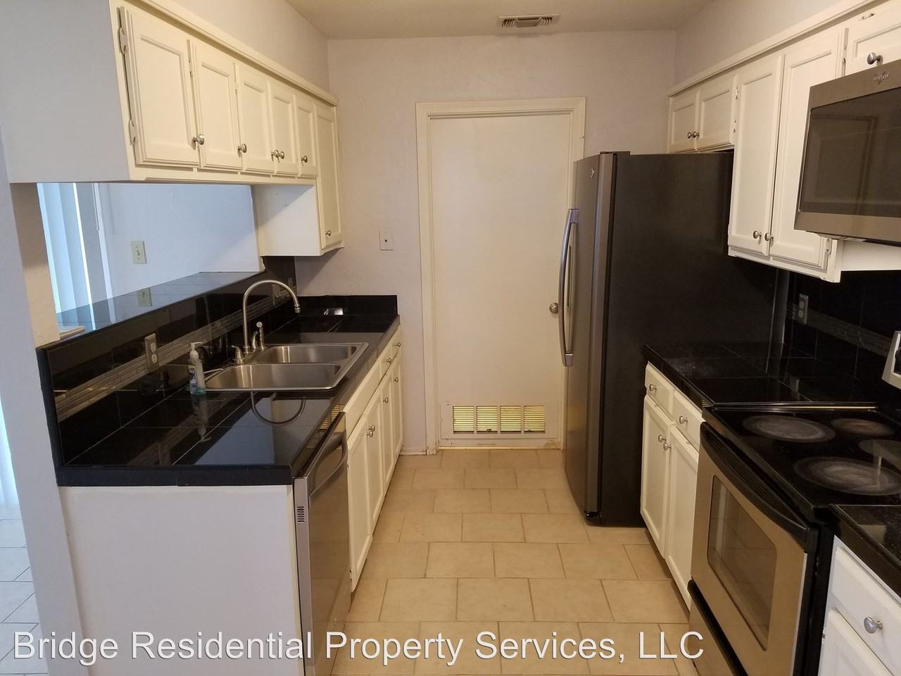 3906 Clarke Ave - Photo 3 of 17