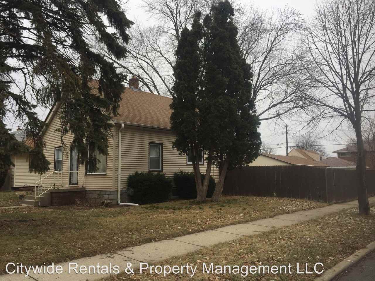 4302 N 62nd St - Photo 3 of 13