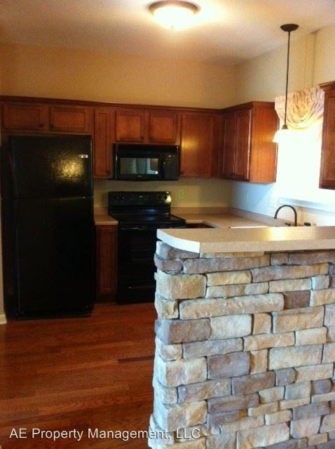 216 Redcedar Cove - Photo 2 of 3