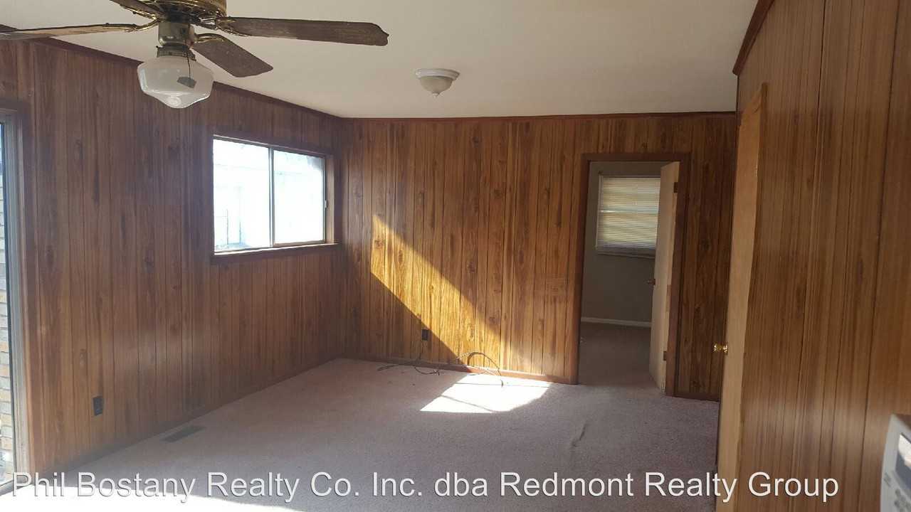 1701 1st Ave W - Photo 2 of 5