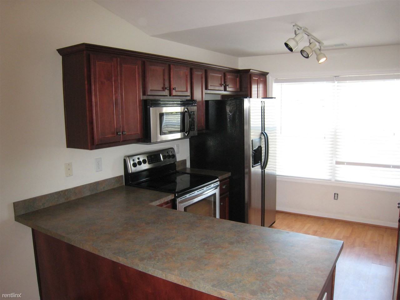 3712-3700 Falcon Crest Dr #228 - Photo 2 of 12