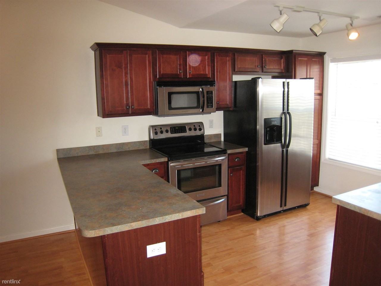 3712-3700 Falcon Crest Dr #228 - Photo 3 of 12