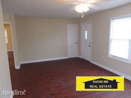 198-112 W Garner St - Photo 2 of 10