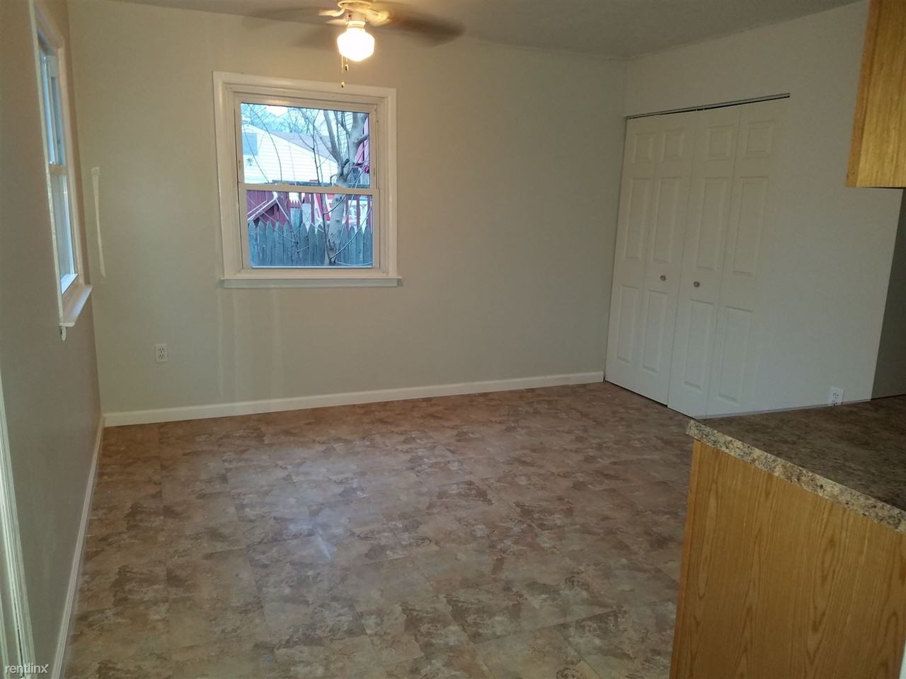 334 Twin Lakes Blvd - Photo 2 of 11