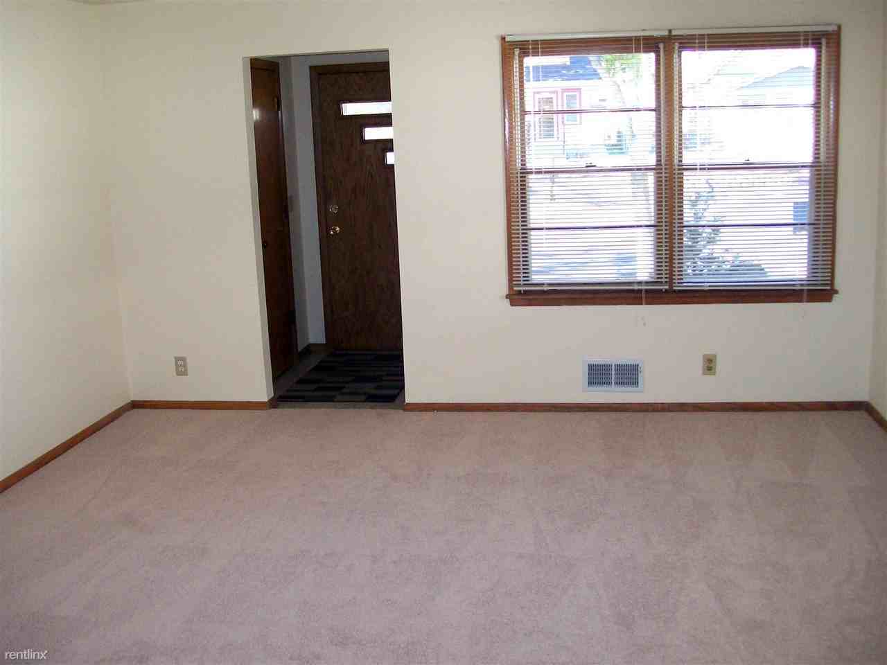 4009 Chicago Ave - Photo 3 of 10