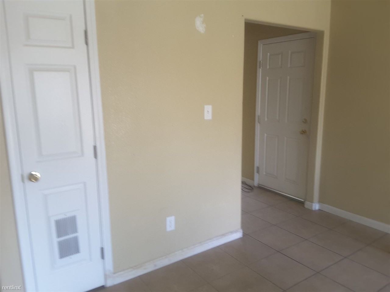 3464 Mabel St - Photo 3 of 4