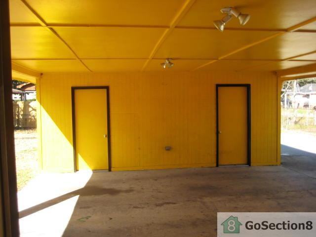 1956 Harvey Ct - Photo 2 of 18