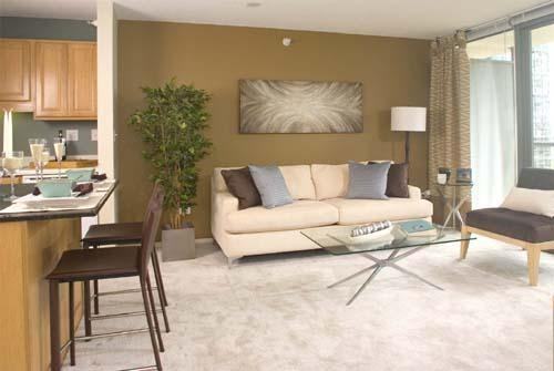 E South Water St #1400