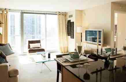 E South Water St #711