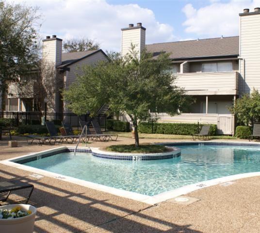 Caruth Haven Ln #B4 - Photo 2 of 4