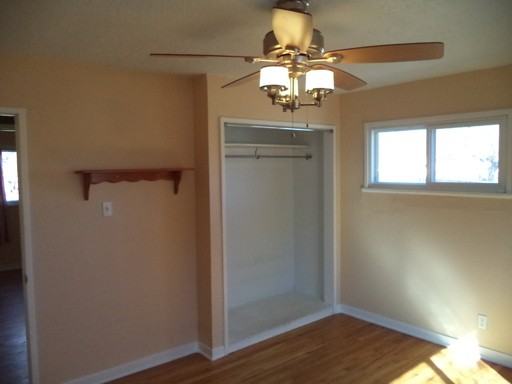 901 Indiana St SE - Photo 3 of 11