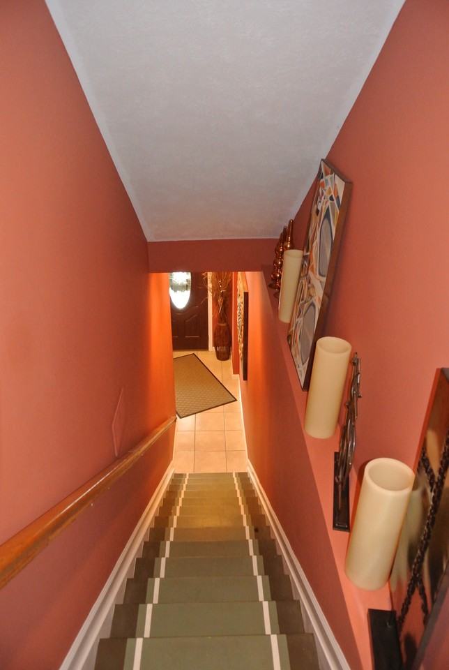 306 Highland Ln - Photo 2 of 21