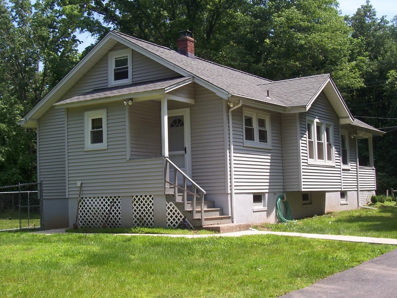 670 Smith Rd - Photo 2 of 22