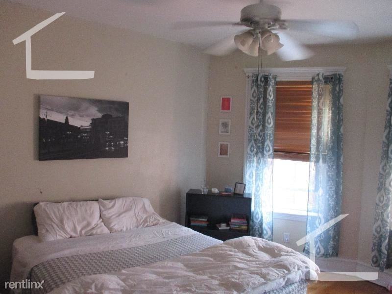 1232 Beacon St - Photo 2 of 10