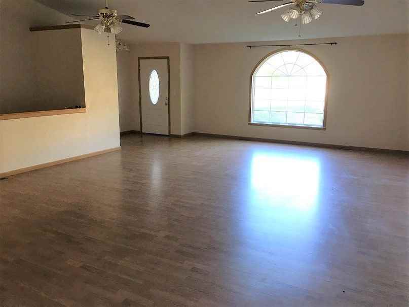 17010 Lariat Ln - Photo 3 of 15