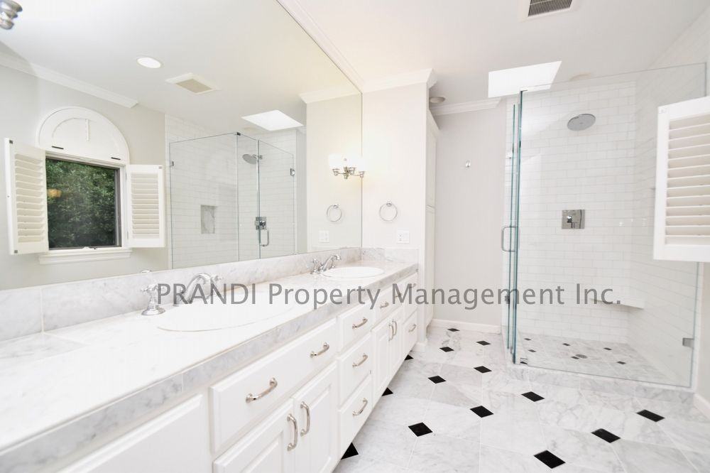 250 Van Winkle Drive - Photo 3 of 28