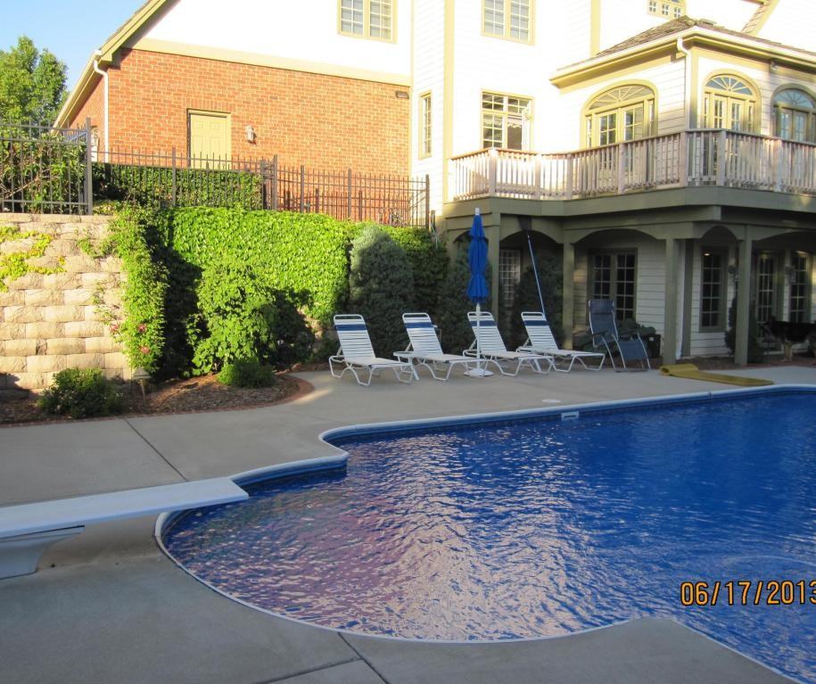 1903 Bristlecone Dr - Photo 3 of 18