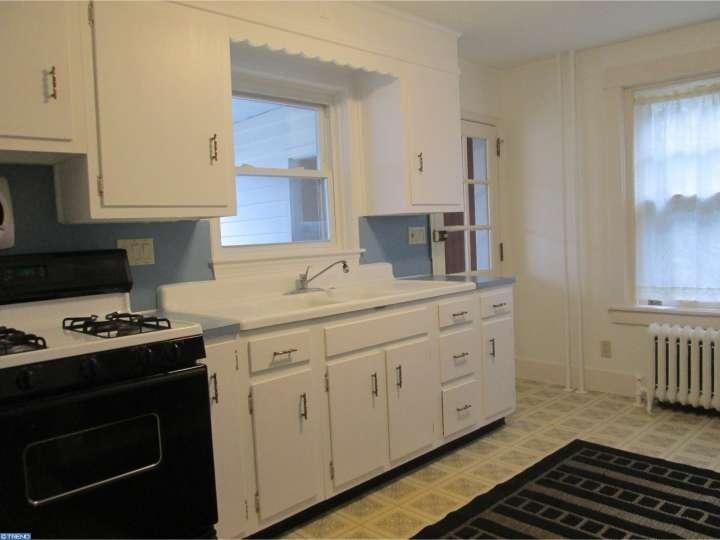 107 Woodside Ave - Photo 3 of 10