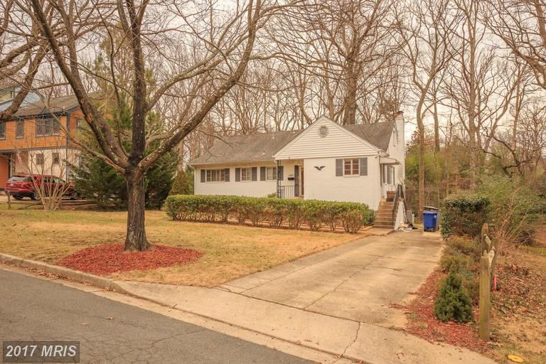 3137 Valley Ln - Photo 2 of 27