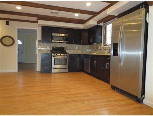 100-160 Warwick St - Photo 3 of 6