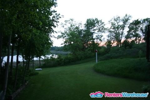 770 E Lake Cowdry Rd - Photo 2 of 11