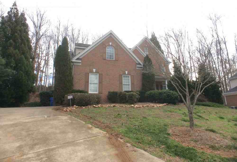 120 Fernbrook Dr - Photo 3 of 23