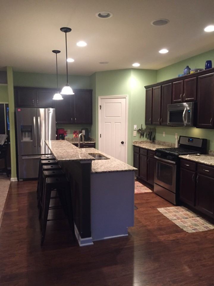 W179N11741 Augusta Ct - Photo 2 of 11