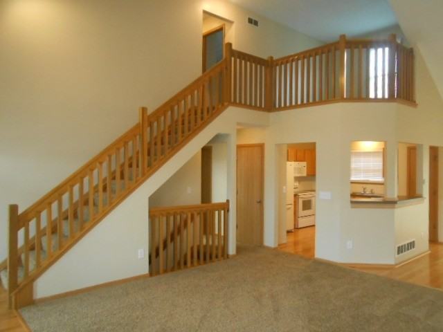 7827 Edgewater Ct - Photo 2 of 16