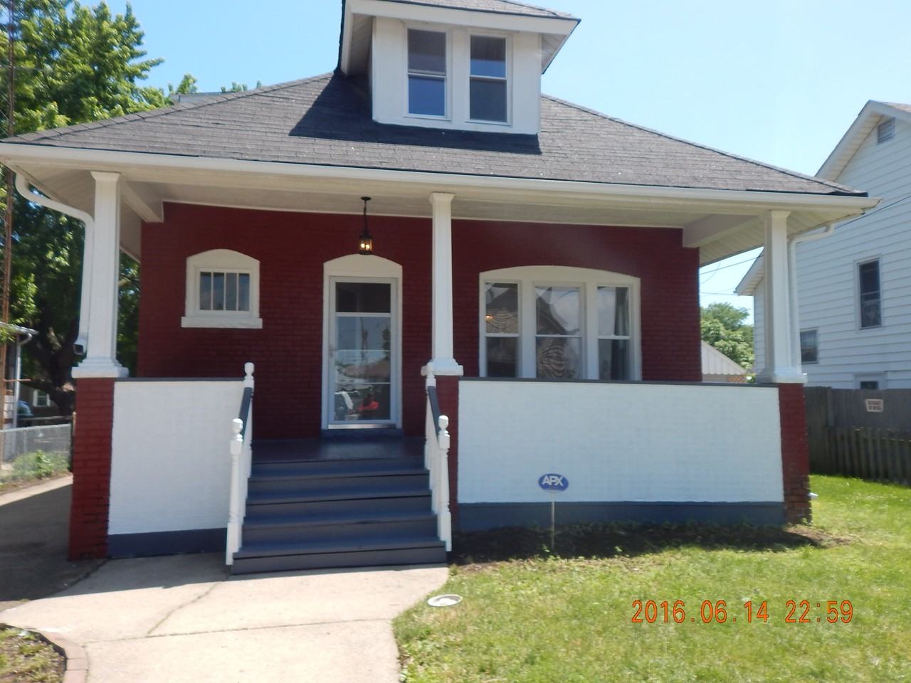 4613 22nd Ave - Photo 2 of 10