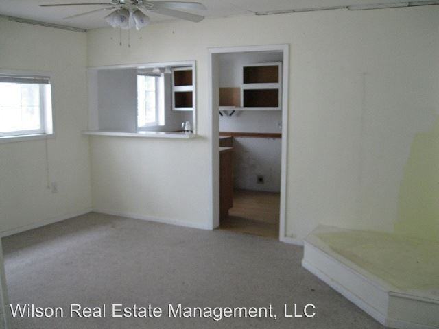 211 Moxee Ave - Photo 2 of 30