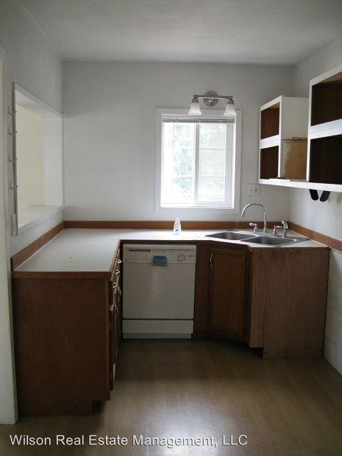 211 Moxee Ave - Photo 3 of 30